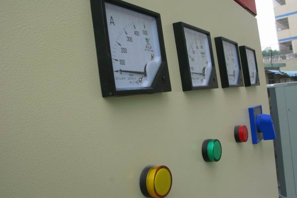 山根镇配电柜-3683讲讲配电柜注意事项